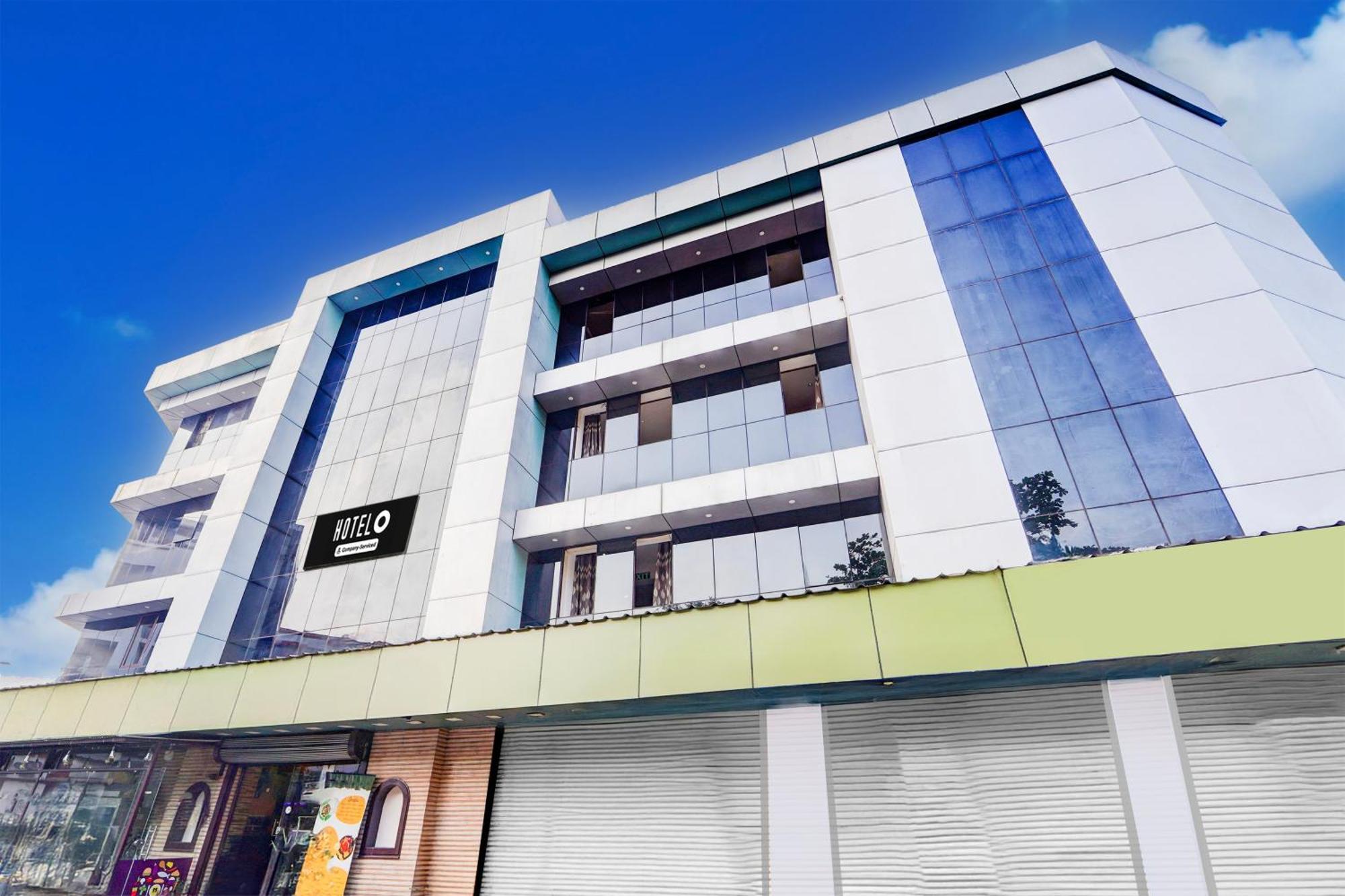 Super Hotel O Dh Road Ernakulam Kochi Extérieur photo