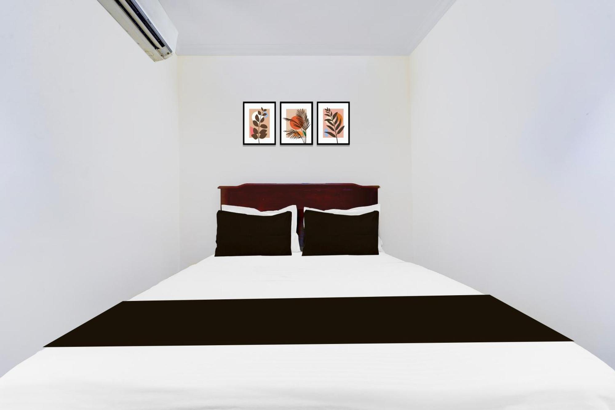 Super Hotel O Dh Road Ernakulam Kochi Extérieur photo